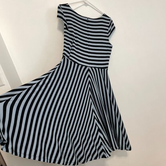 ANN TAYLOR LOFT Striped Cap Sleeve Dress Blue Navy Blue Knee / Midi Fit & Flare - Picture 14 of 14